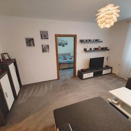 Apartman V Centru カルロヴィ・ヴァリ エクステリア 写真